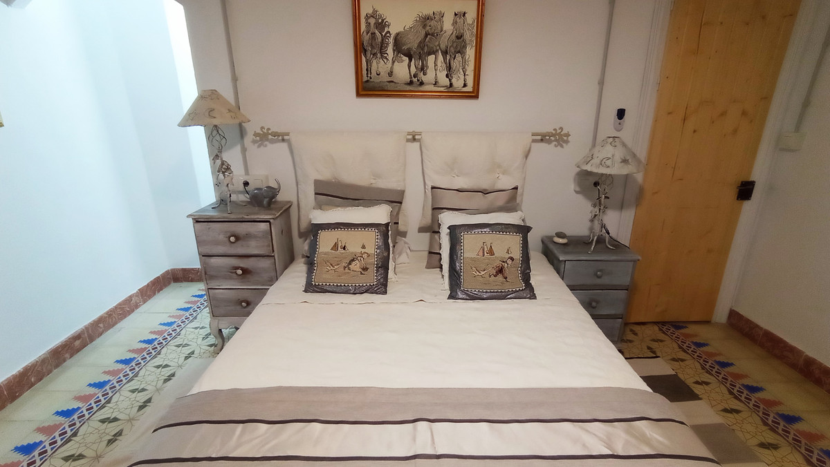Detached Villa te koop in Archidona | 8 slaapkamers H5004874