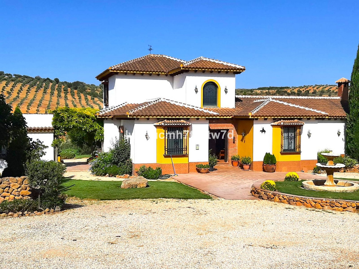 House te koop in Archidona | 4 slaapkamers H5037040