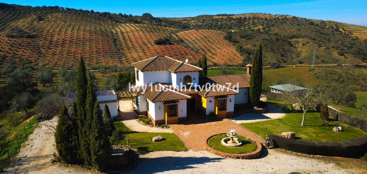 House te koop in Archidona | 4 slaapkamers H5037040