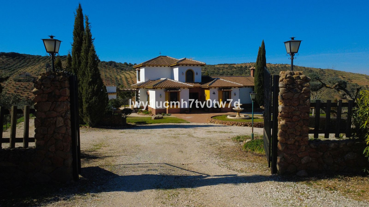 House te koop in Archidona | 4 slaapkamers H5037040