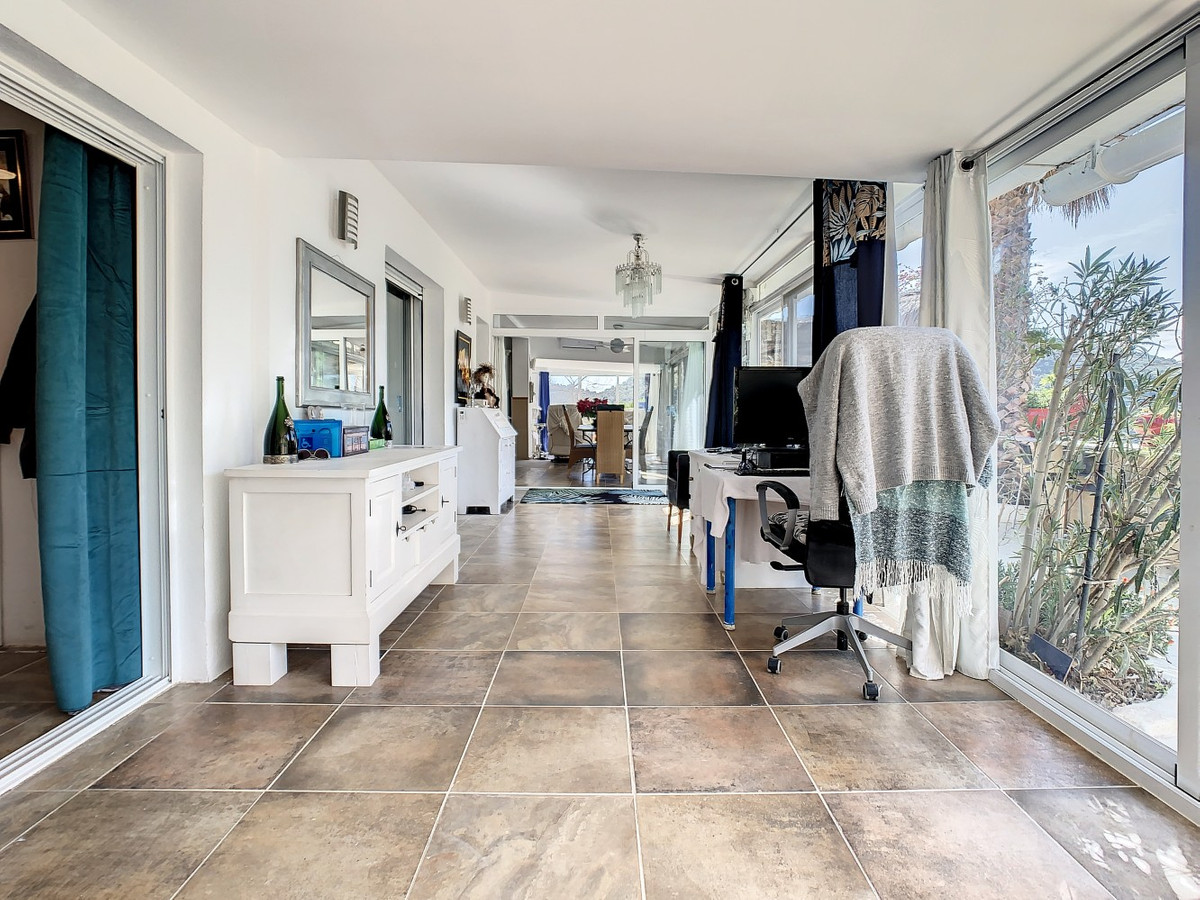 Vrijstaande Villa in Arenas-15