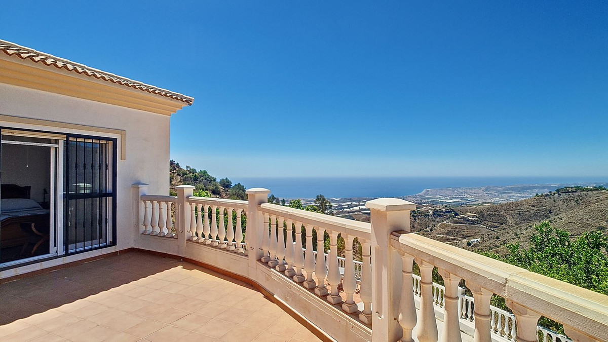 Property main view 40