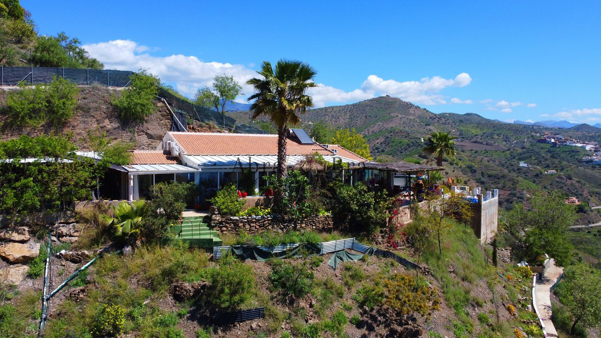 Detached Villa te koop in Arenas | 3 slaapkamers H4773952