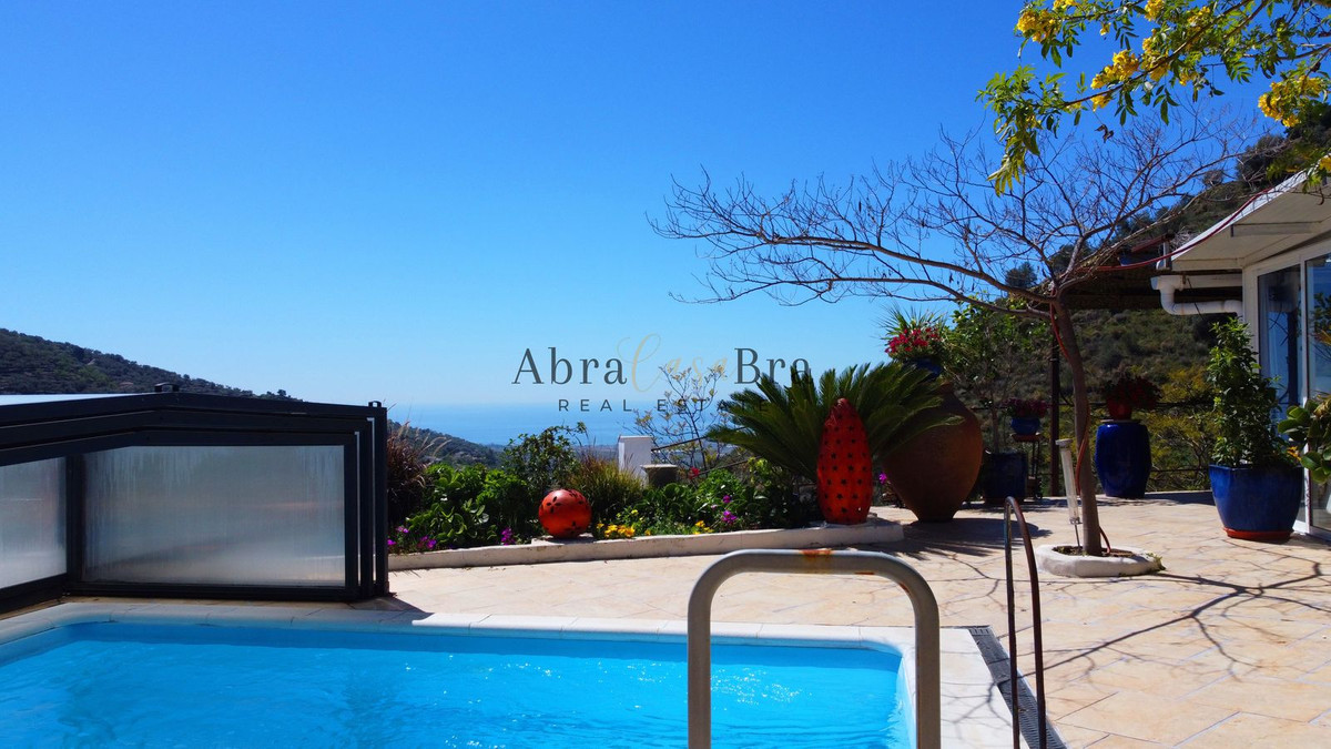 Detached Villa te koop in Arenas | 3 slaapkamers H4773952