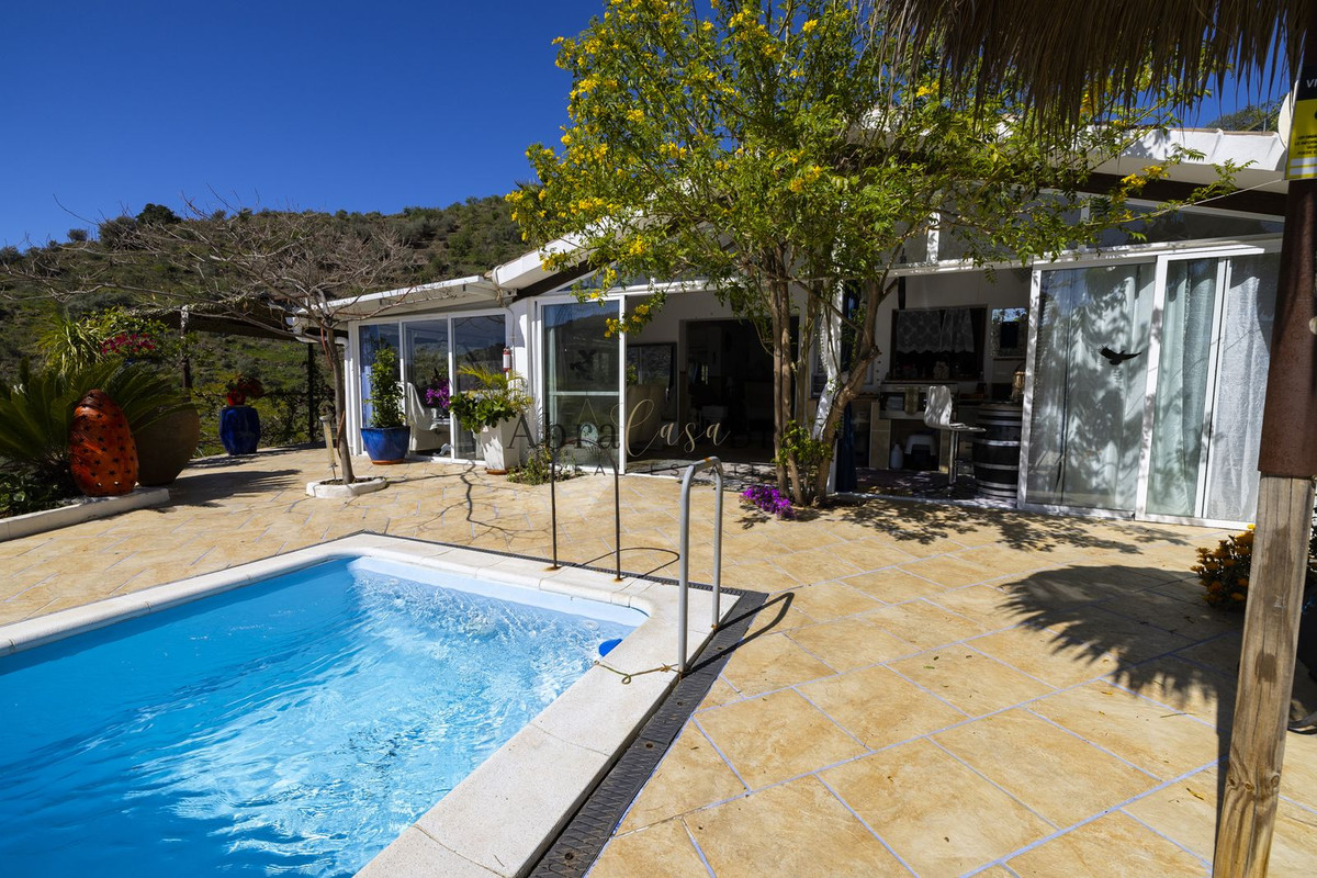 Detached Villa te koop in Arenas | 3 slaapkamers H4773952