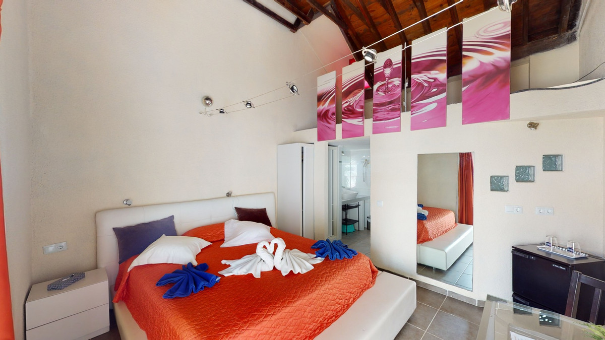 Huis te koop in Arenas | 20 slaapkamers H4894507