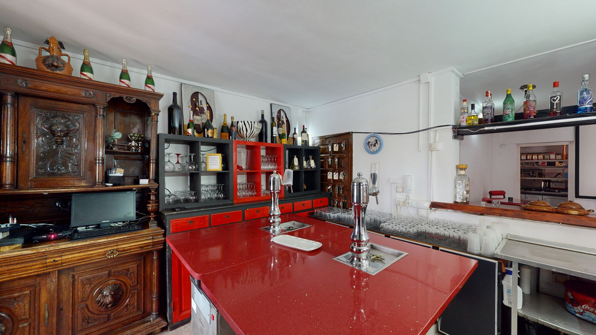 Huis te koop in Arenas | 20 slaapkamers H4894507