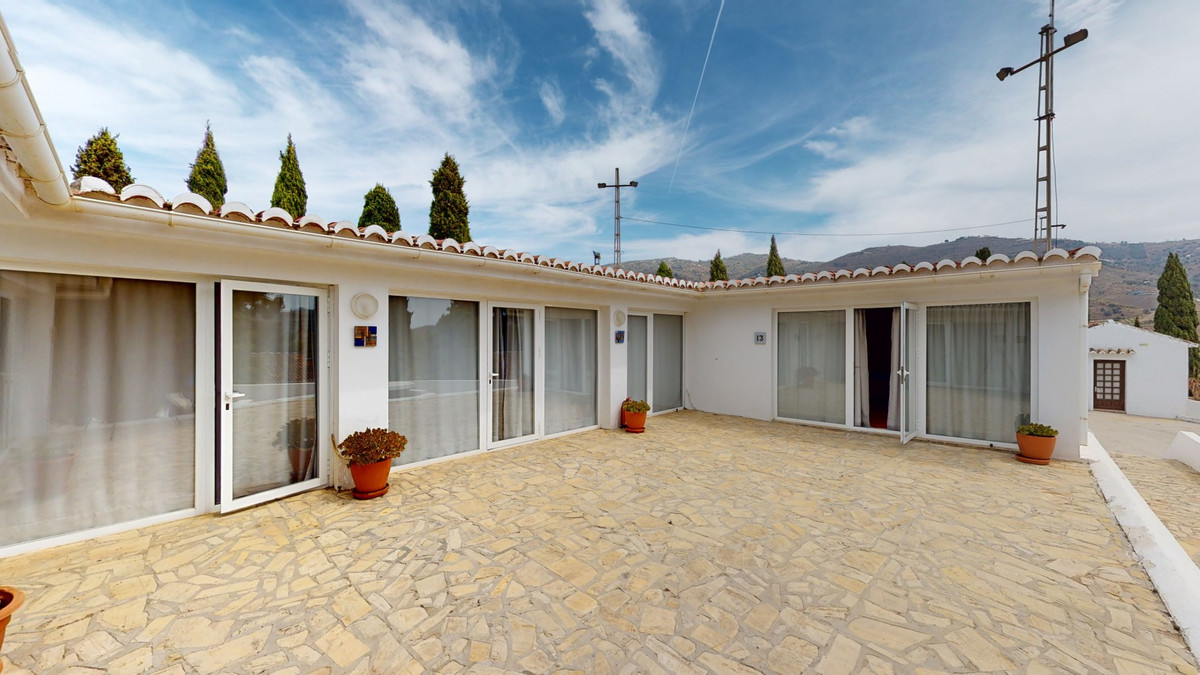 Huis te koop in Arenas | 20 slaapkamers H4894507