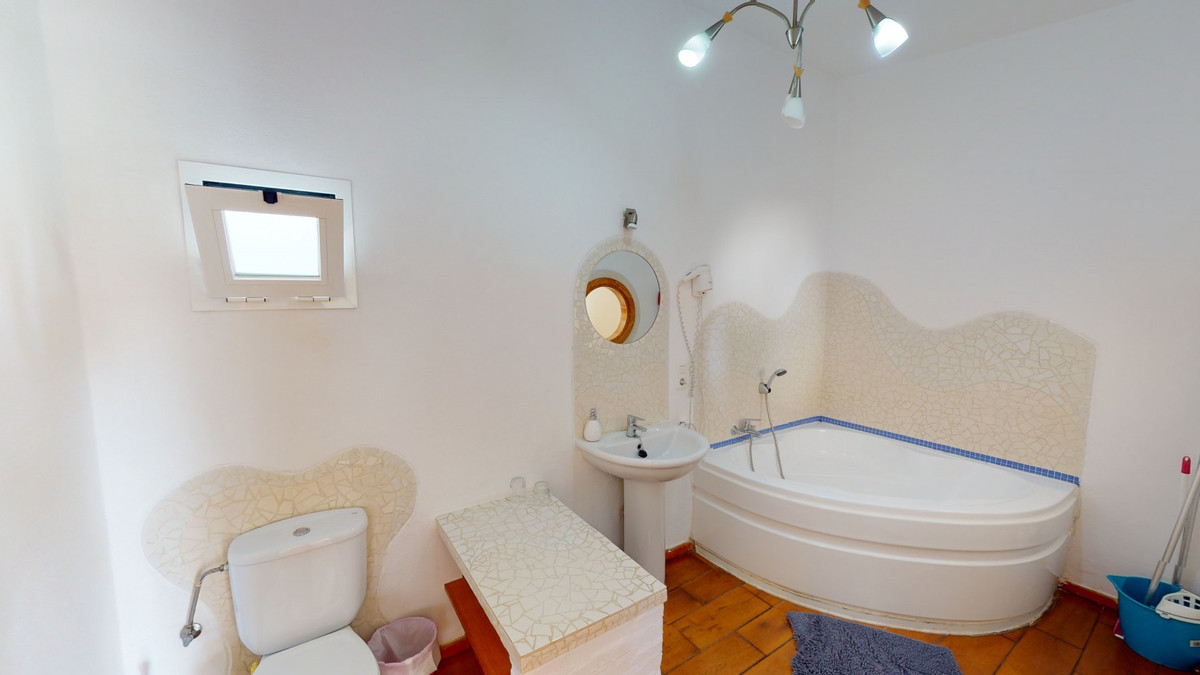 Huis te koop in Arenas | 20 slaapkamers H4894507