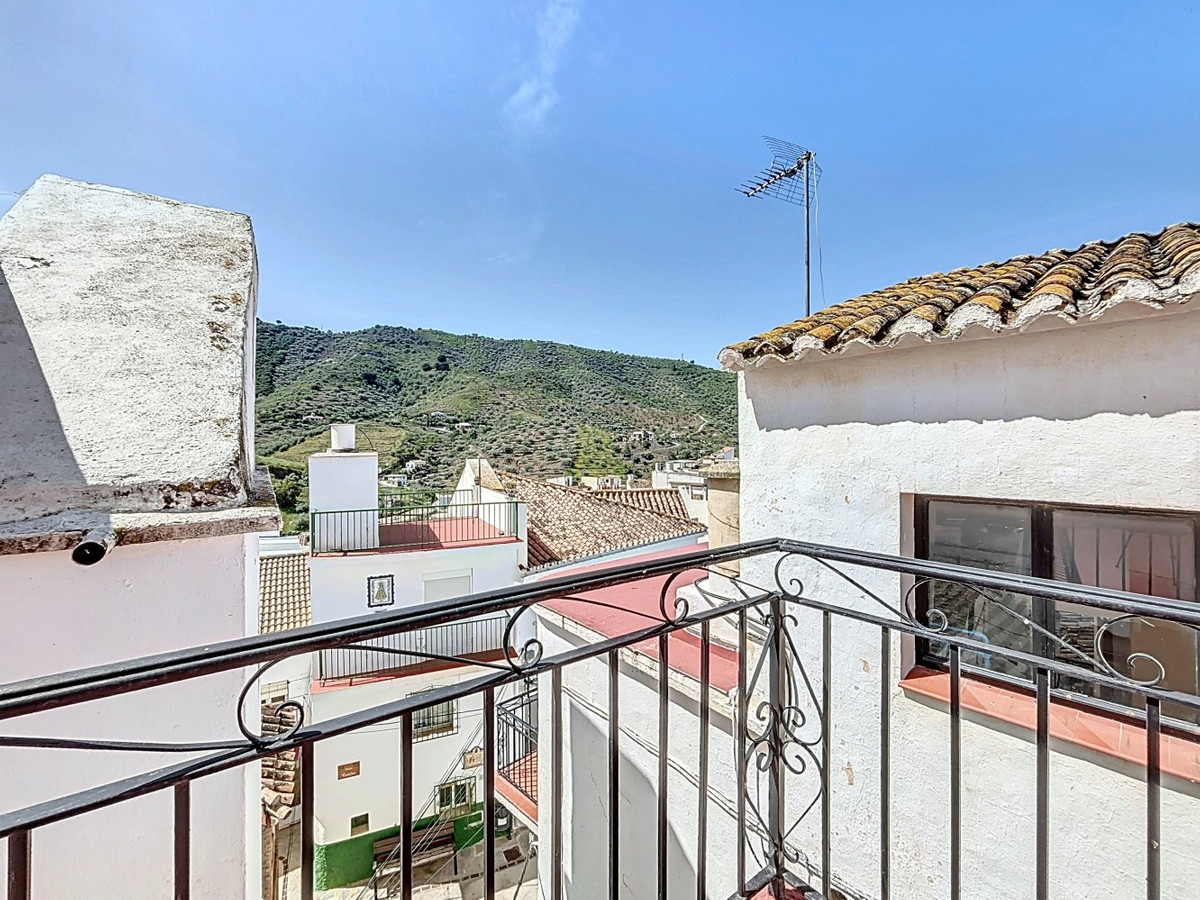 House te koop in Arenas | 6 slaapkamers H5047786