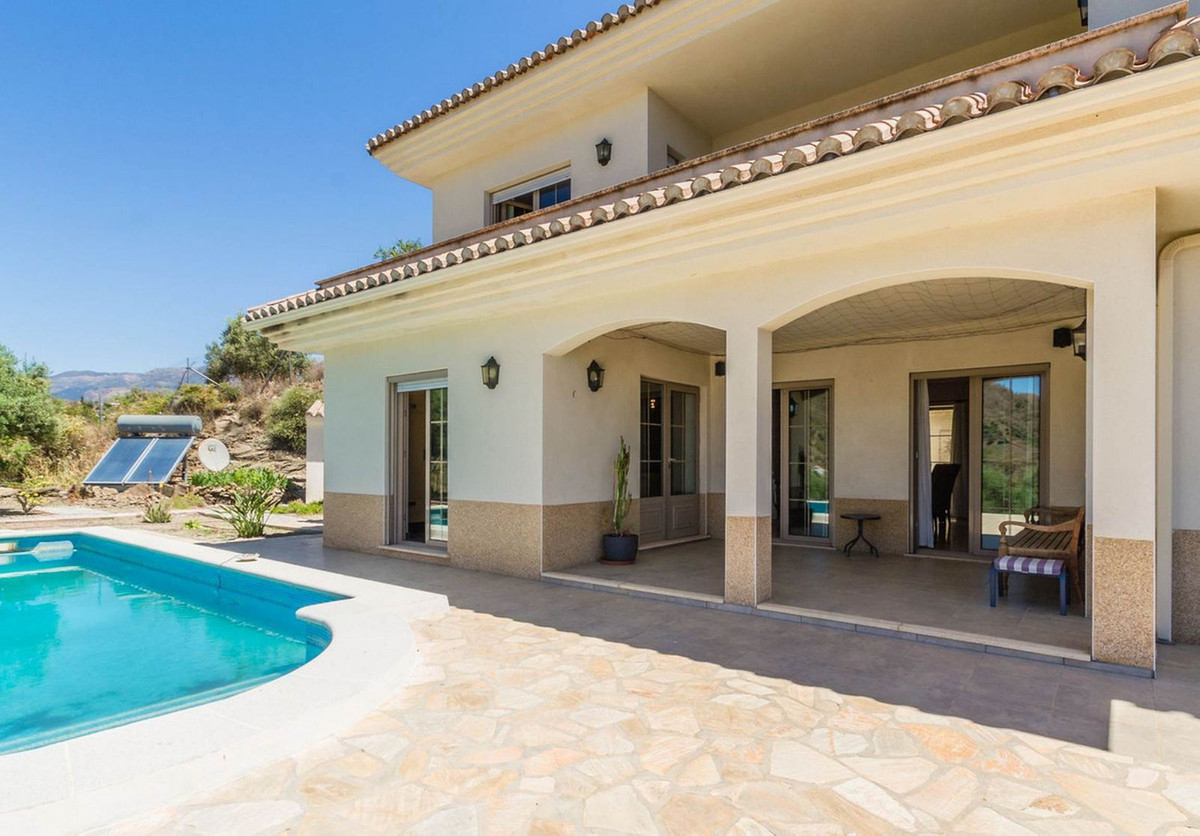Vrijstaande Villa te koop in Arenas | 4 slaapkamers H5105368