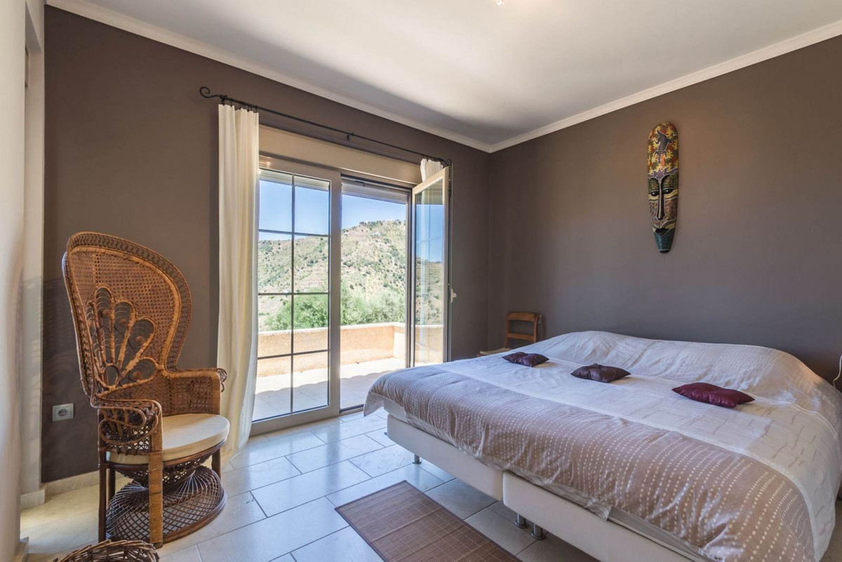 Vrijstaande Villa te koop in Arenas | 4 slaapkamers H5105368