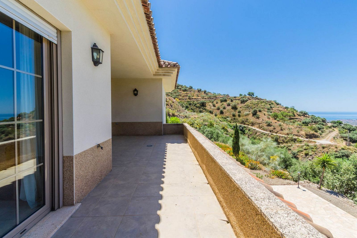 Vrijstaande Villa te koop in Arenas | 4 slaapkamers H5105368