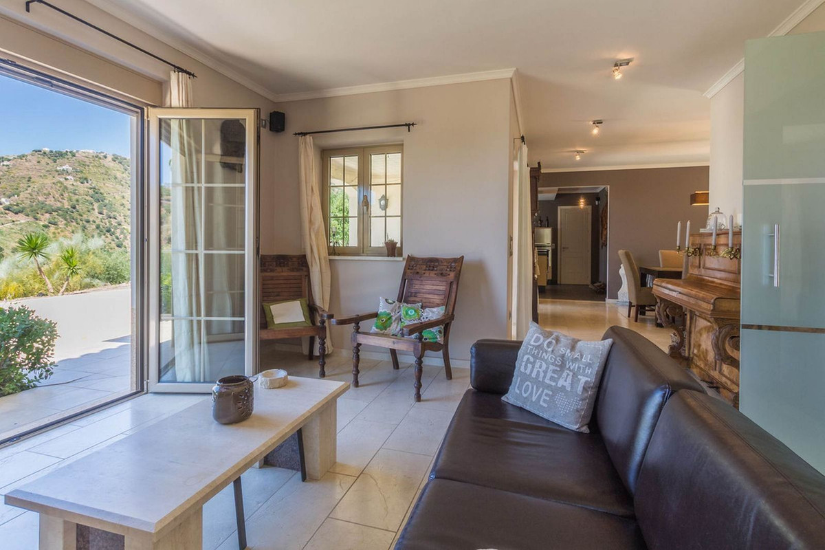 Vrijstaande Villa te koop in Arenas | 4 slaapkamers H5105368