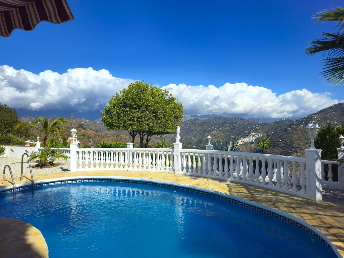 Property main view 40