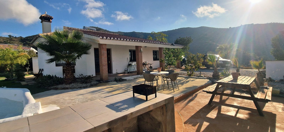 Vrijstaande Villa te koop in Arenas | 3 slaapkamers H5228572