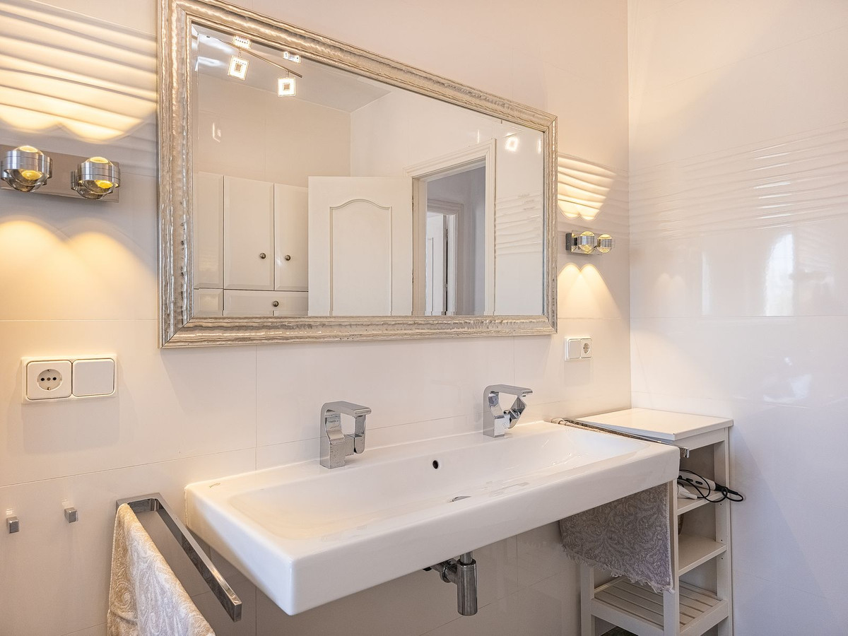 Property main view 44