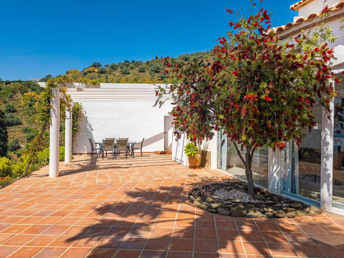 Property main view 65