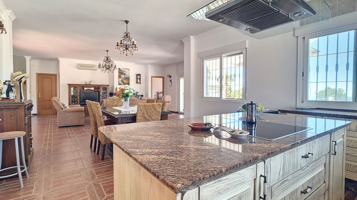 Vrijstaande Villa te koop in Arenas | 4 slaapkamers H5419402