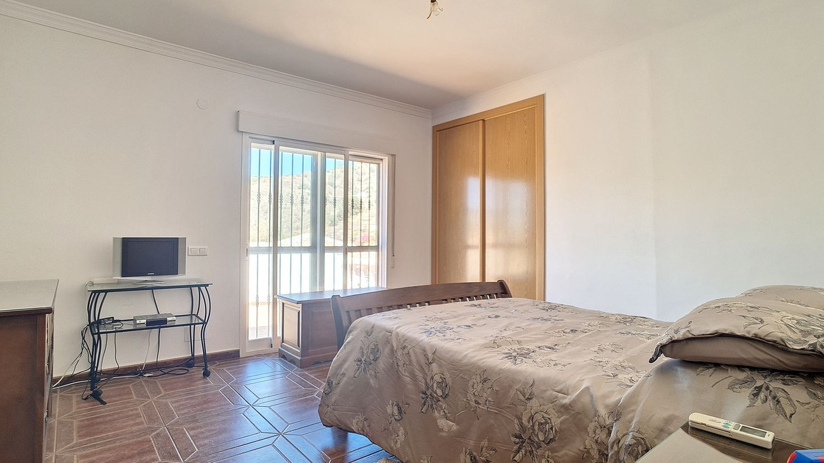 Vrijstaande Villa te koop in Arenas | 4 slaapkamers H5419402