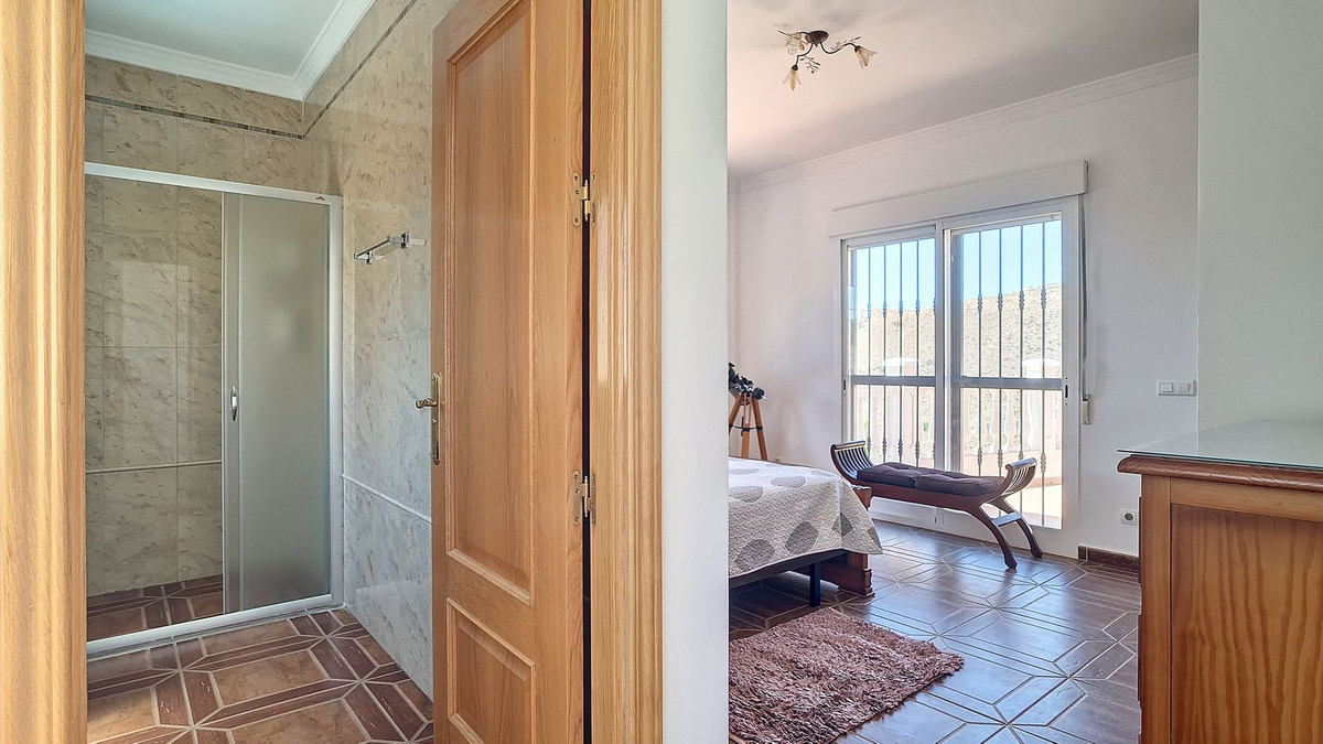 Vrijstaande Villa te koop in Arenas | 4 slaapkamers H5419402