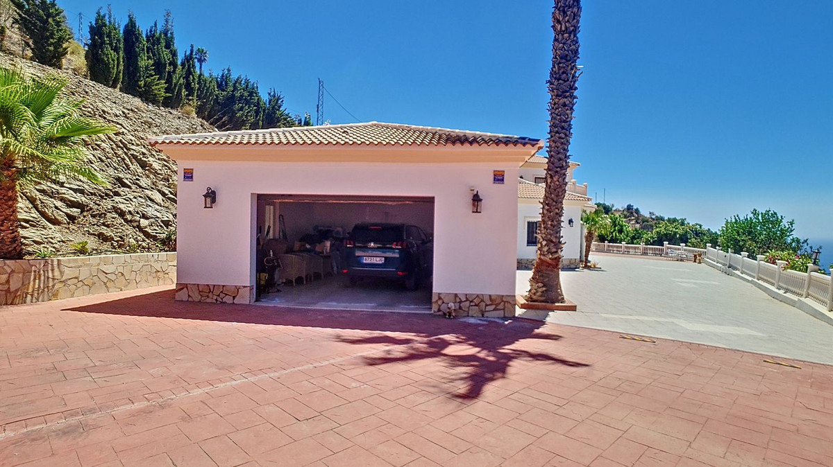 Vrijstaande Villa te koop in Arenas | 4 slaapkamers H5419402
