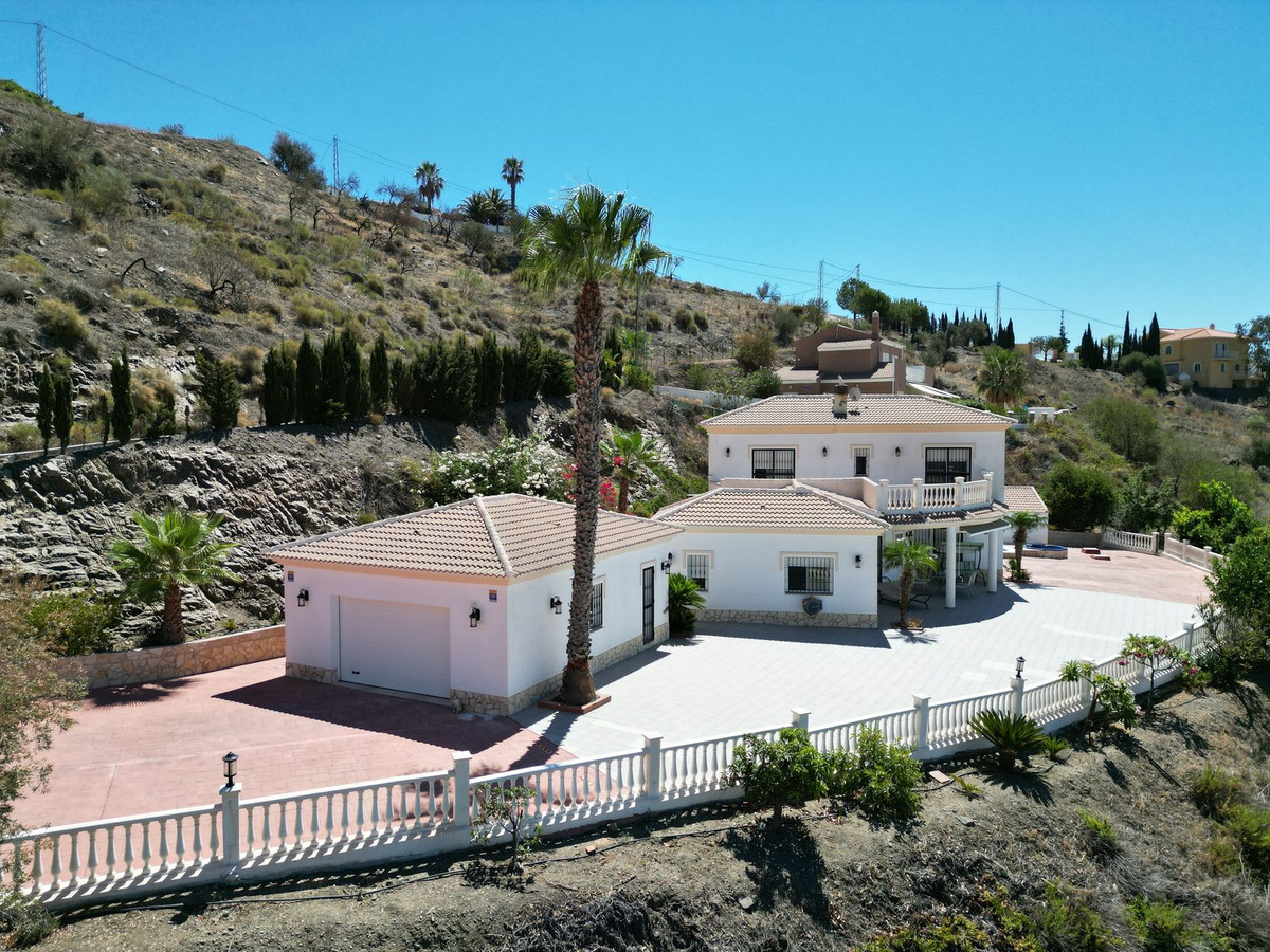 Vrijstaande Villa te koop in Arenas | 4 slaapkamers H5419402