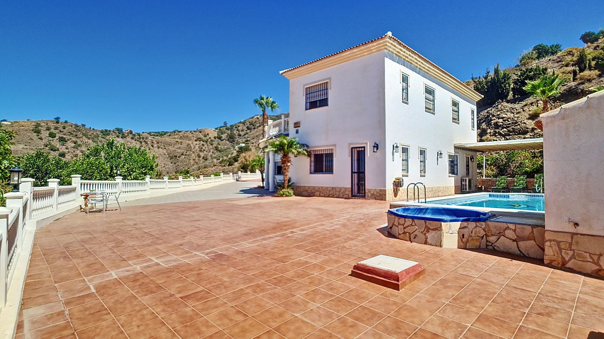 Vrijstaande Villa te koop in Arenas | 4 slaapkamers H5419402