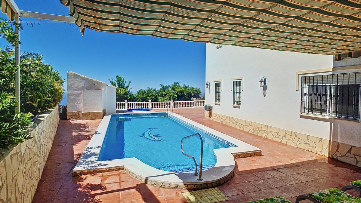 Vrijstaande Villa te koop in Arenas | 4 slaapkamers H5419402