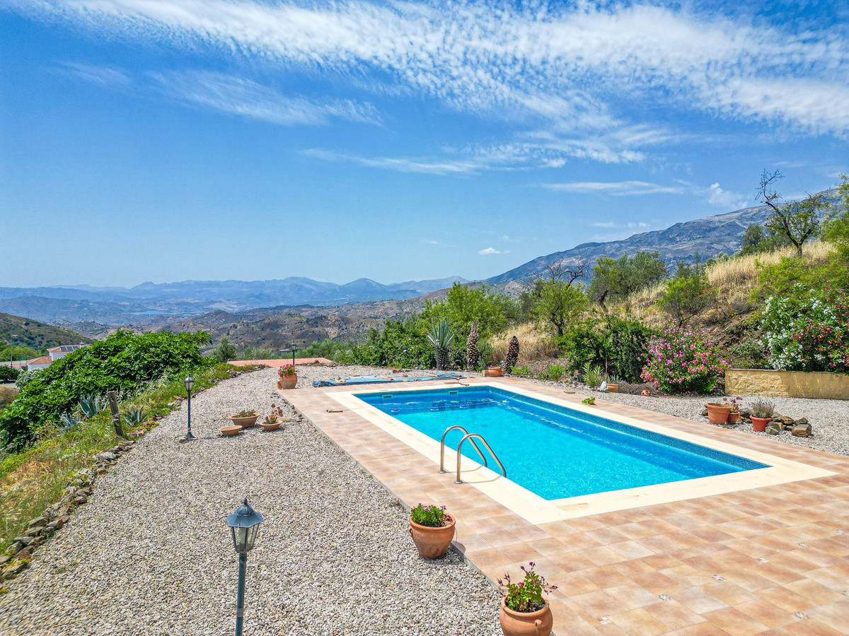 Property main view 40