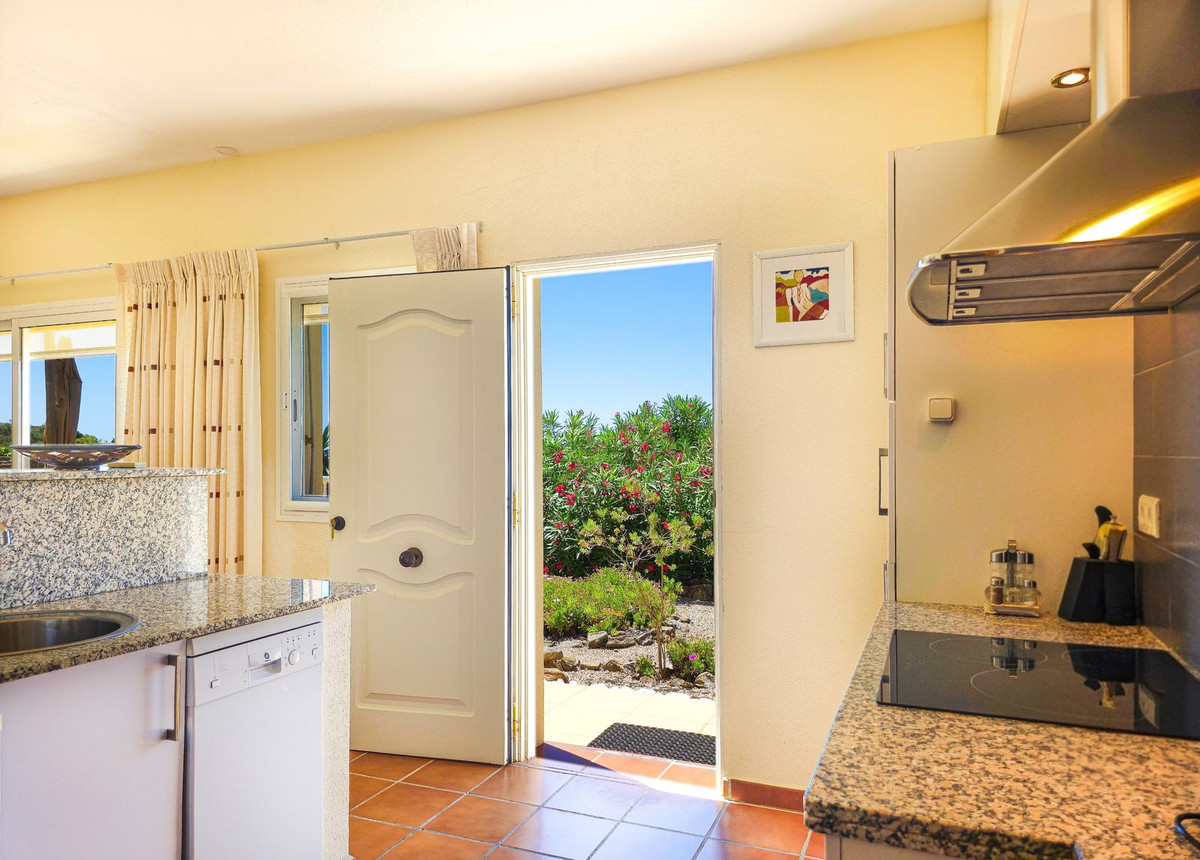 Property main view 60
