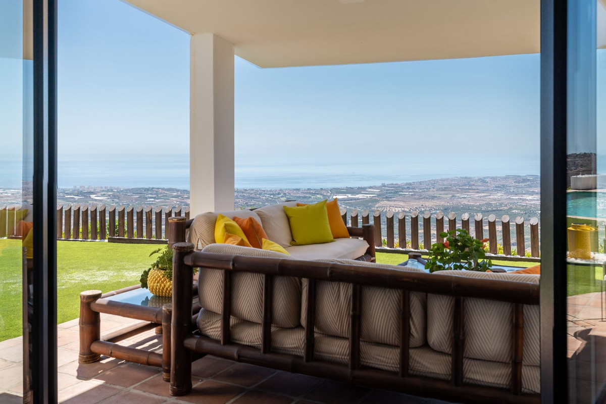 Property main view 50