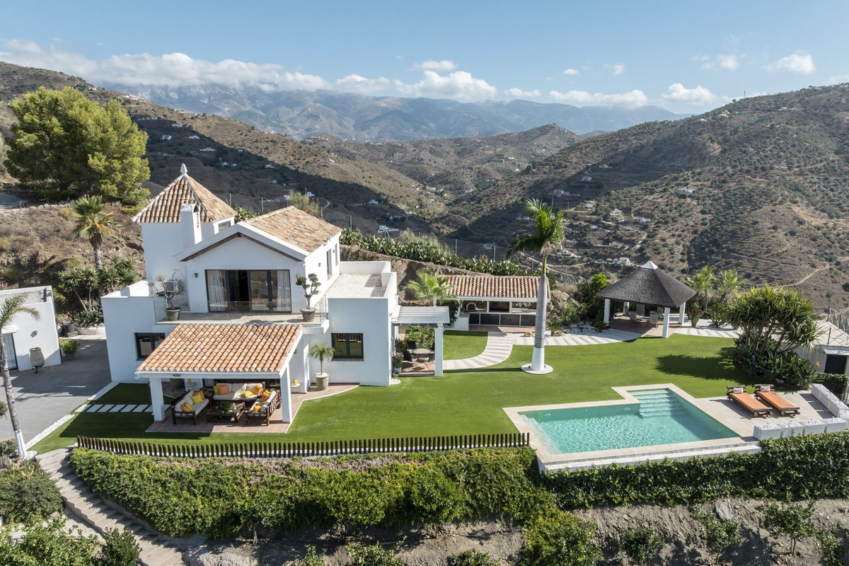 Property main view 54