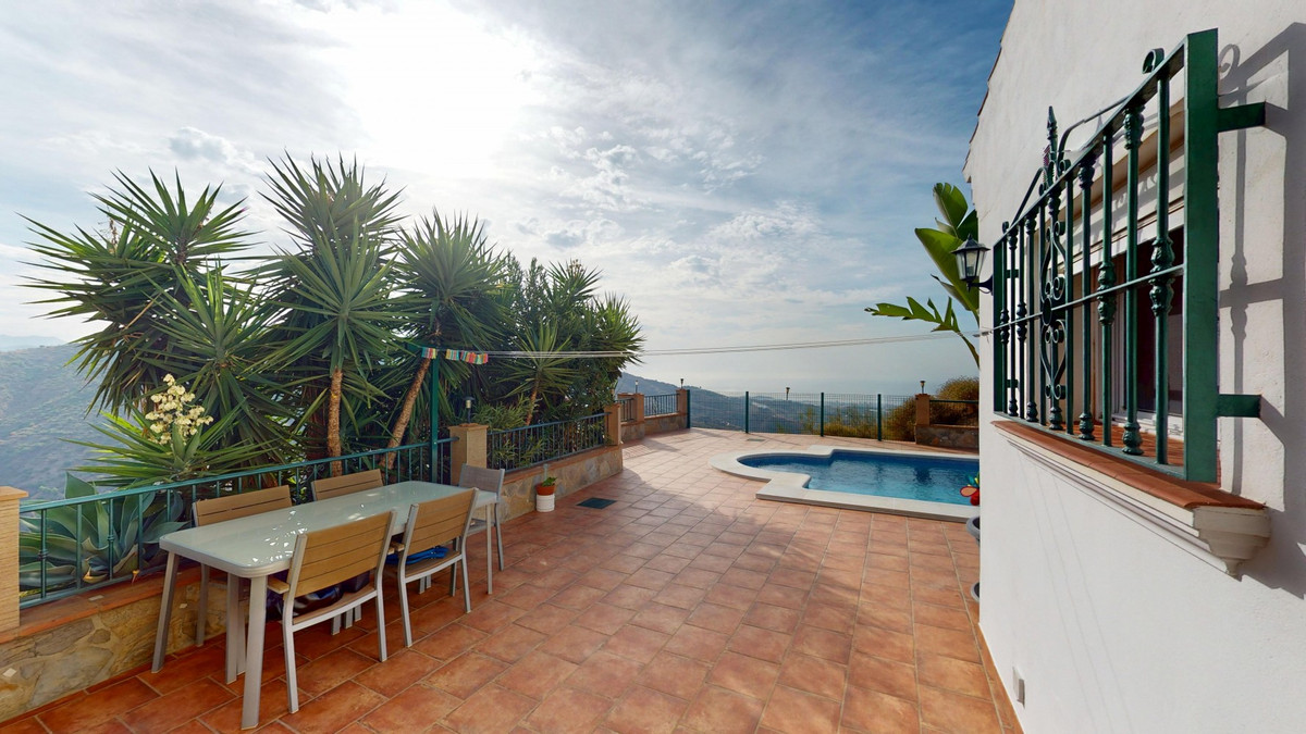 Property main view 40