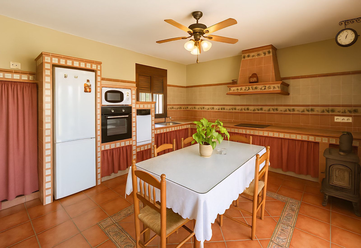 Huis te koop in Arriate | 4 slaapkamers H5055877