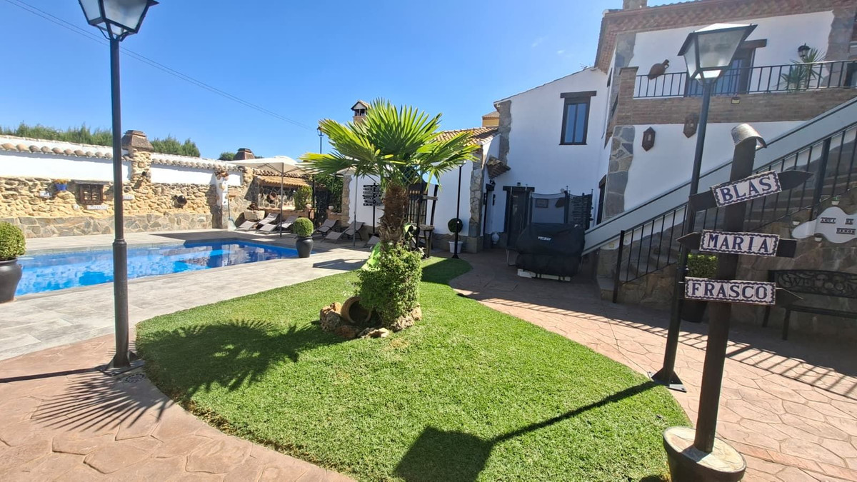 Huis te koop in Arriate | 6 slaapkamers H5150857