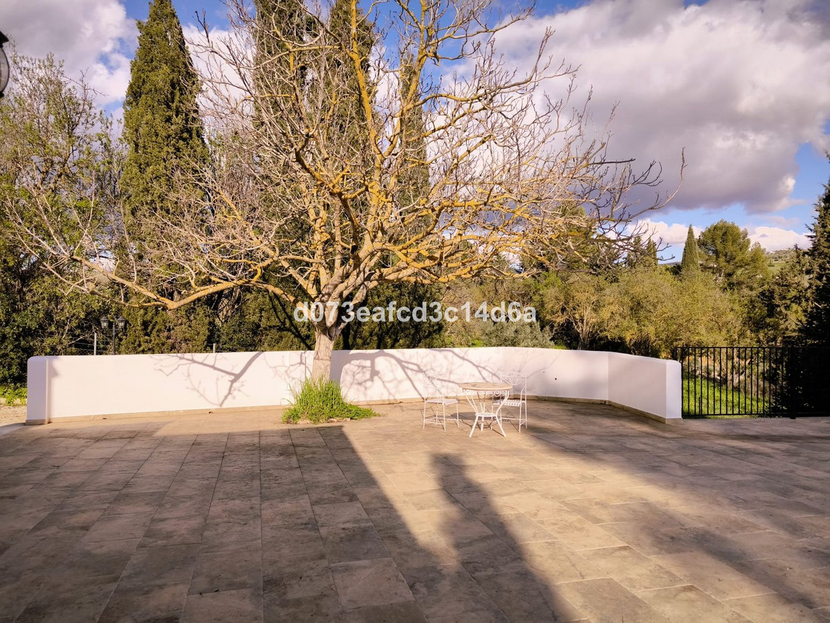 Finca - Cortijo te koop in Arriate | 2 slaapkamers H5417686