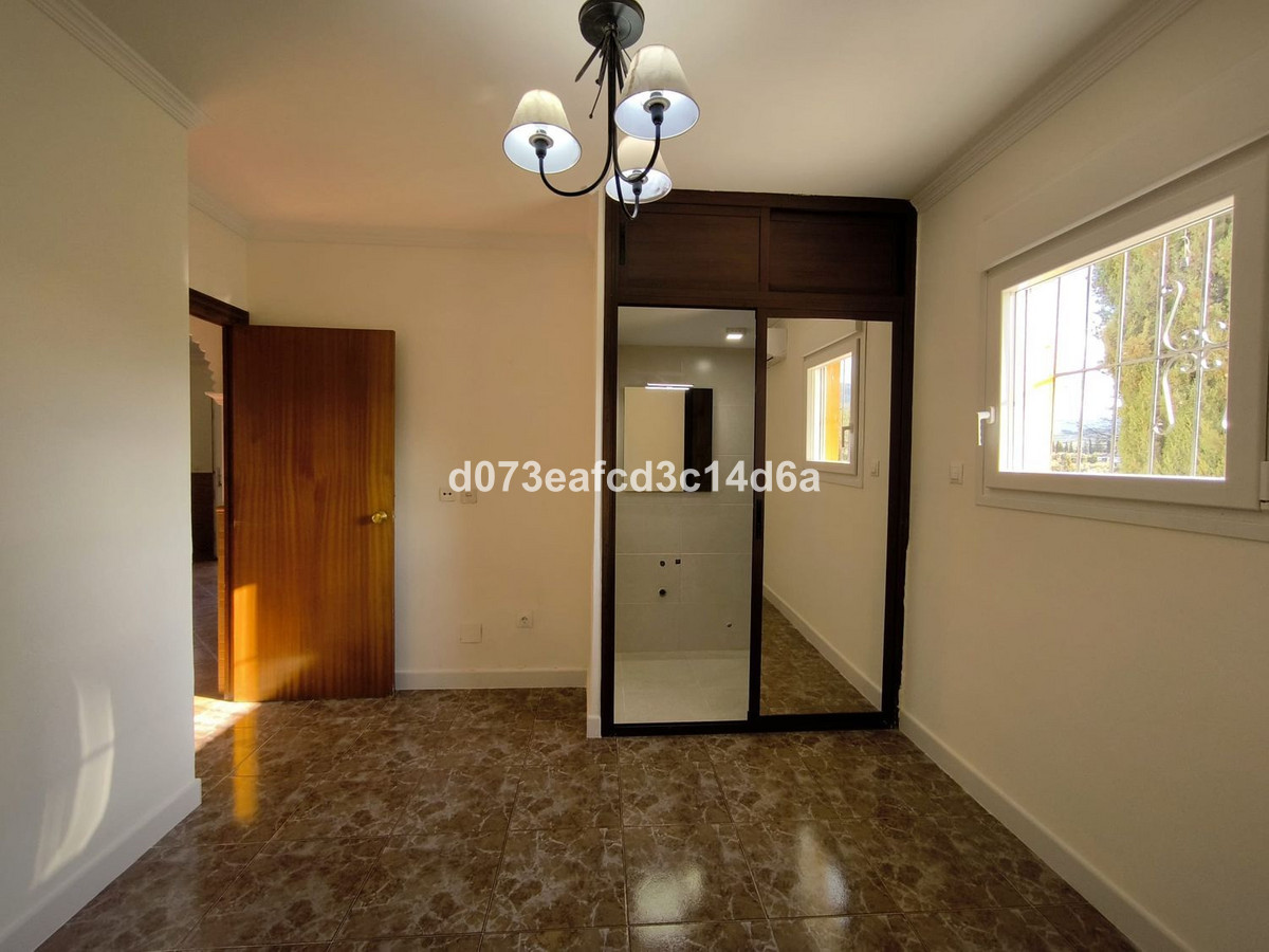 Finca - Cortijo te koop in Arriate | 2 slaapkamers H5417686