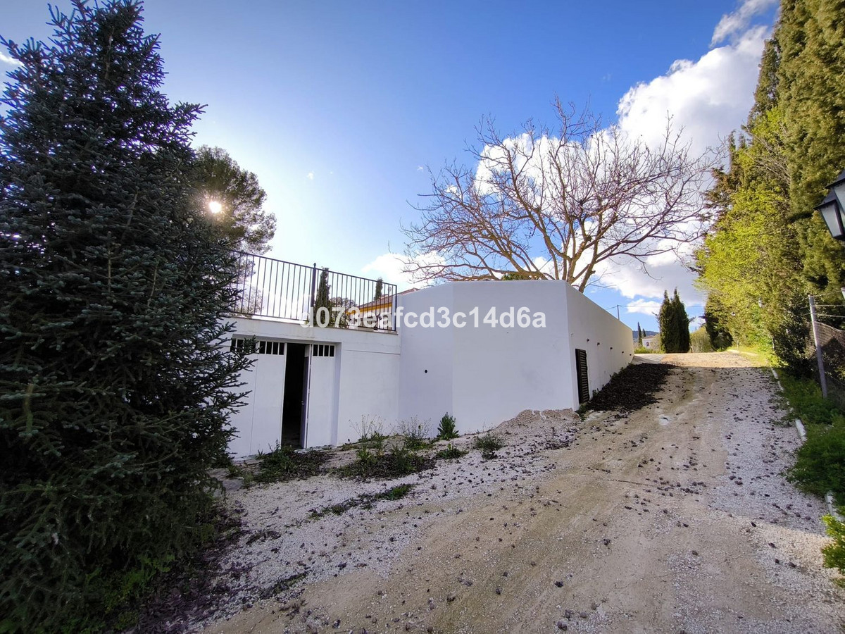 Finca - Cortijo te koop in Arriate | 2 slaapkamers H5417686