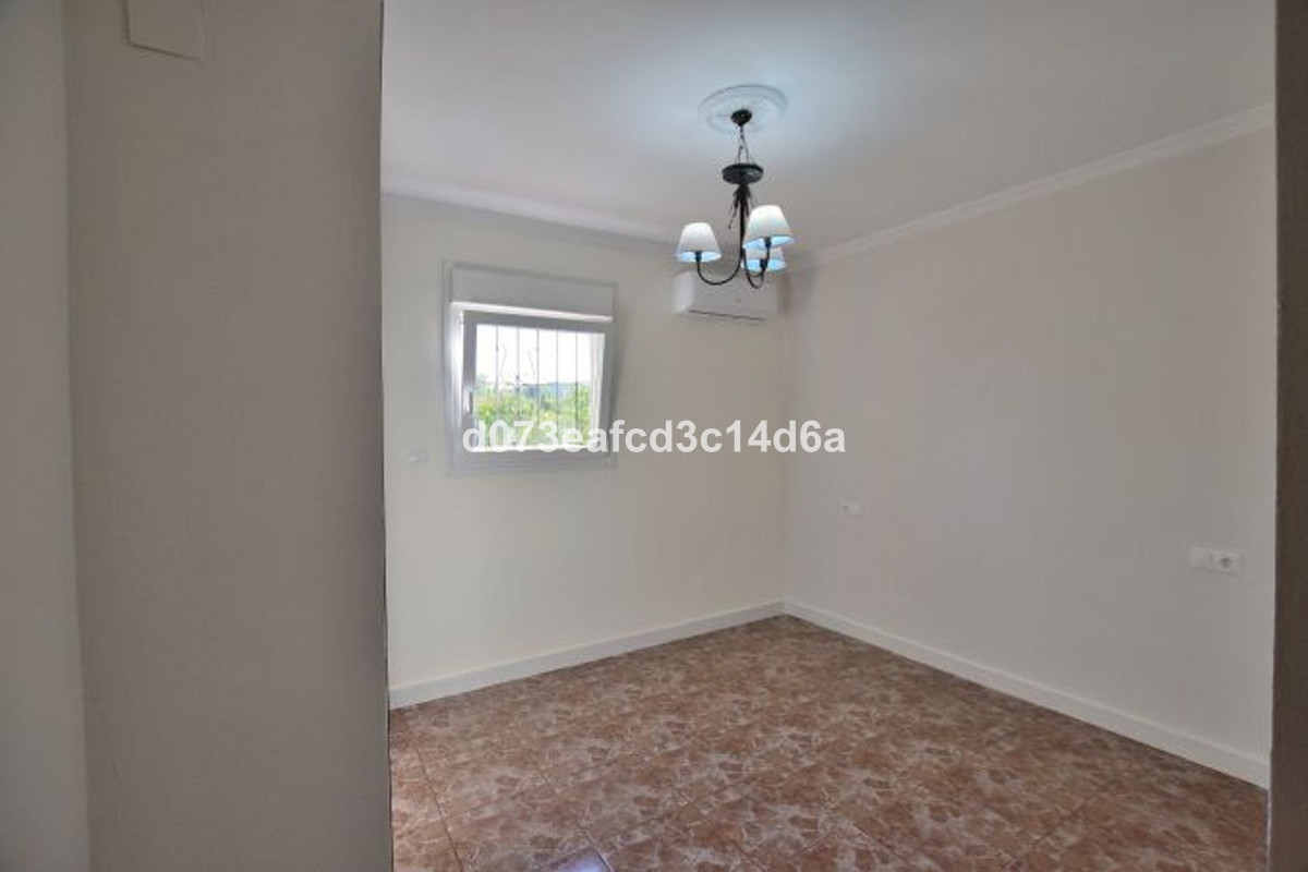 Finca - Cortijo te koop in Arriate | 2 slaapkamers H5417686