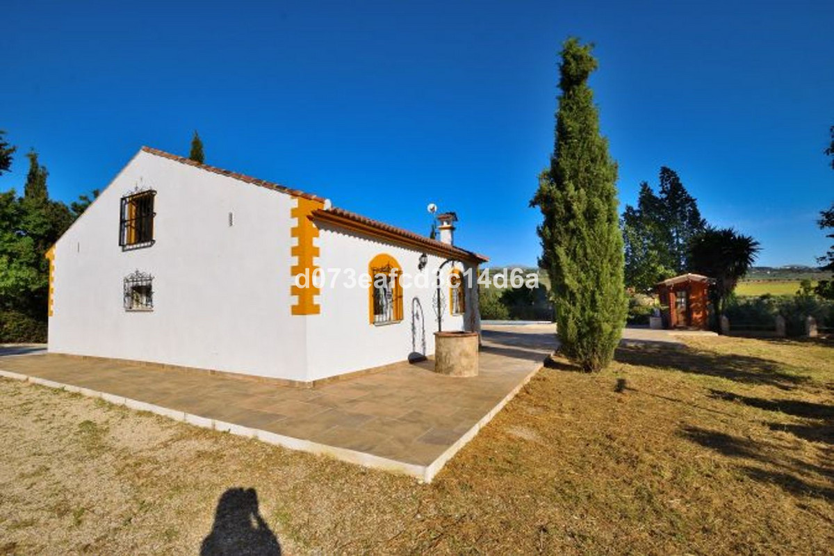 Finca - Cortijo te koop in Arriate | 2 slaapkamers H5417686
