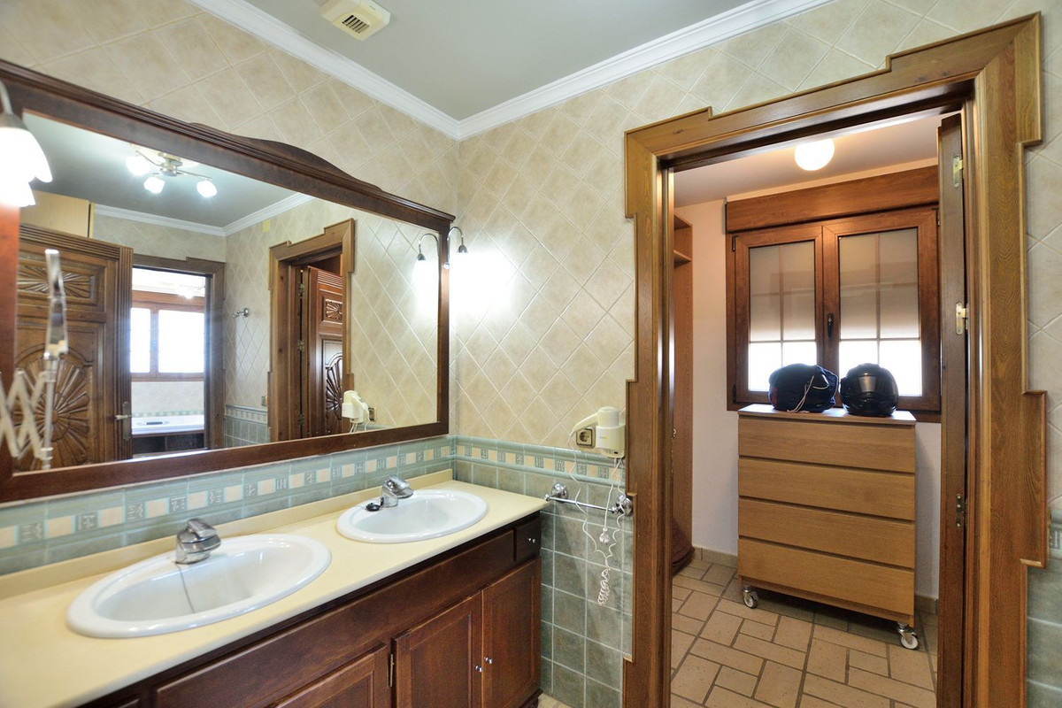 Property main view 33