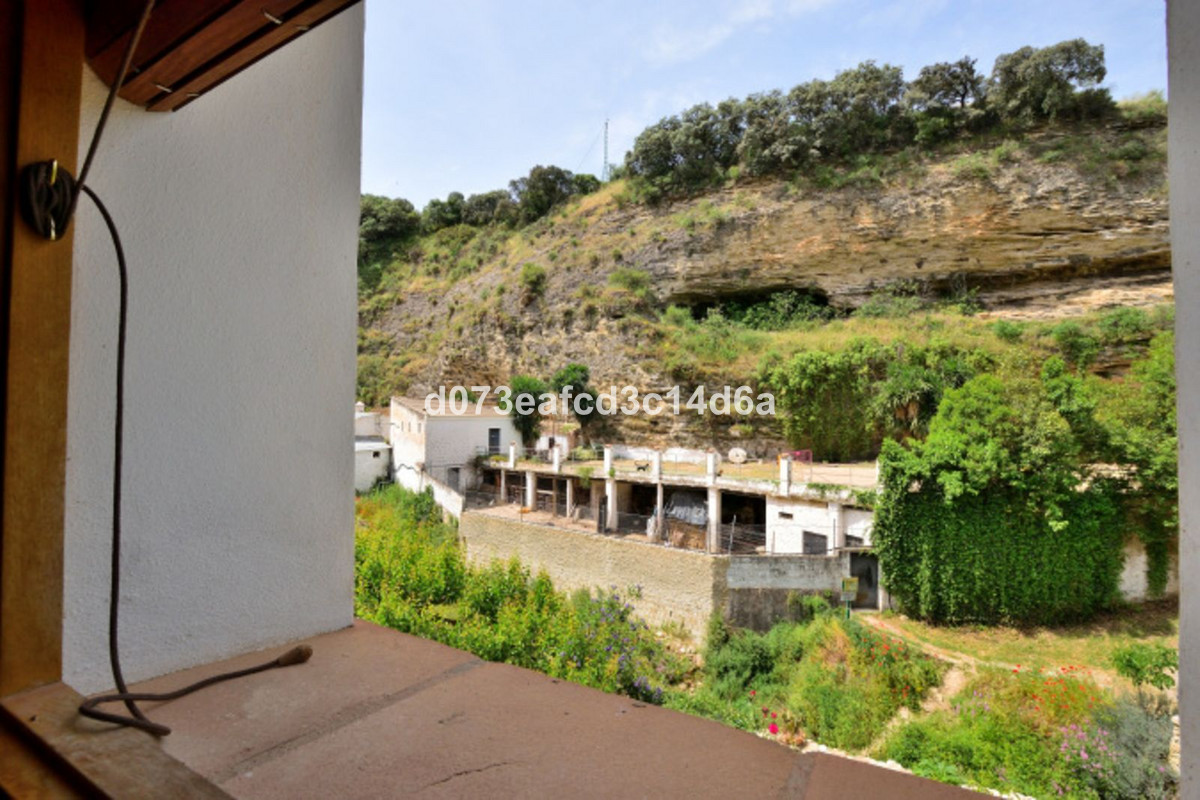 Property main view 60