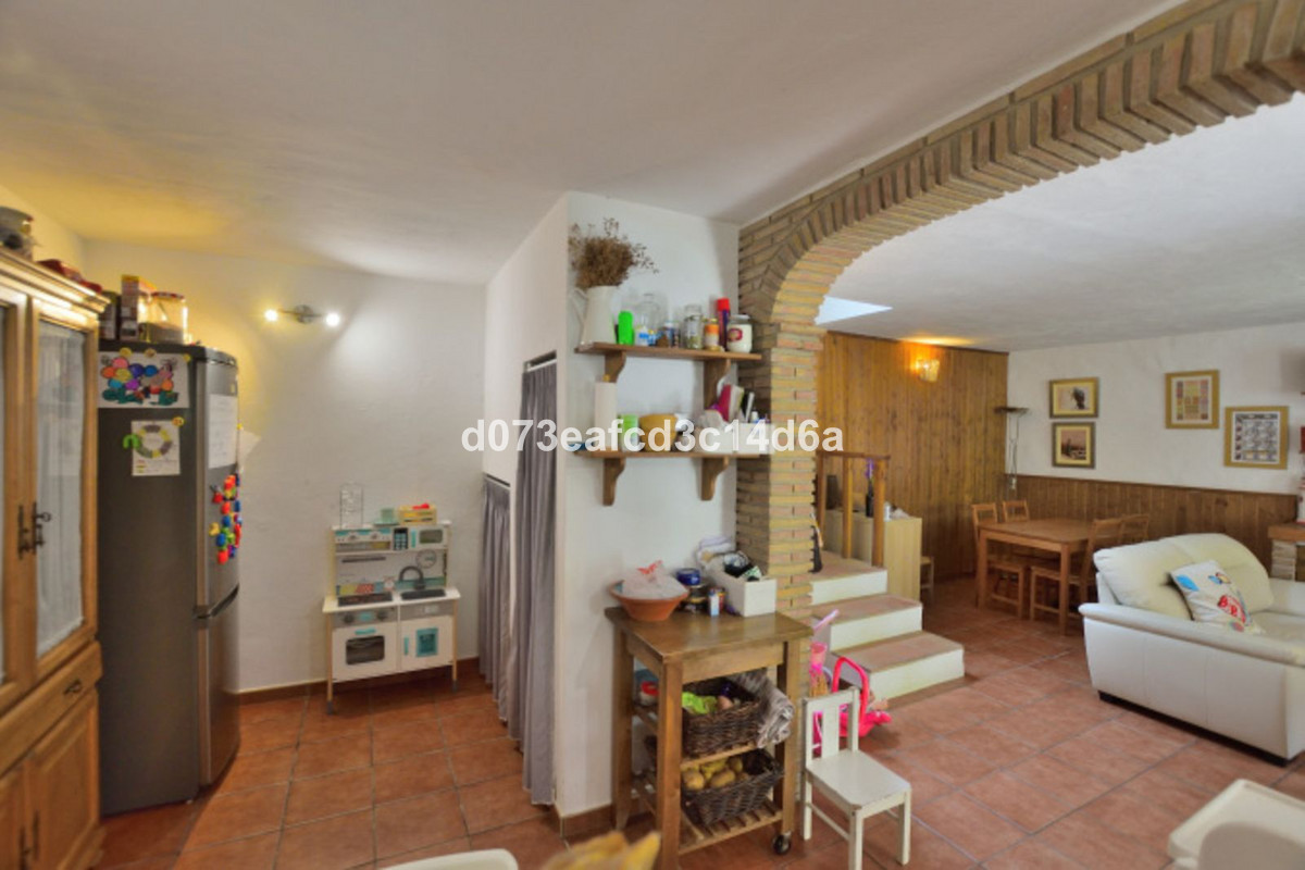 Property main view 90