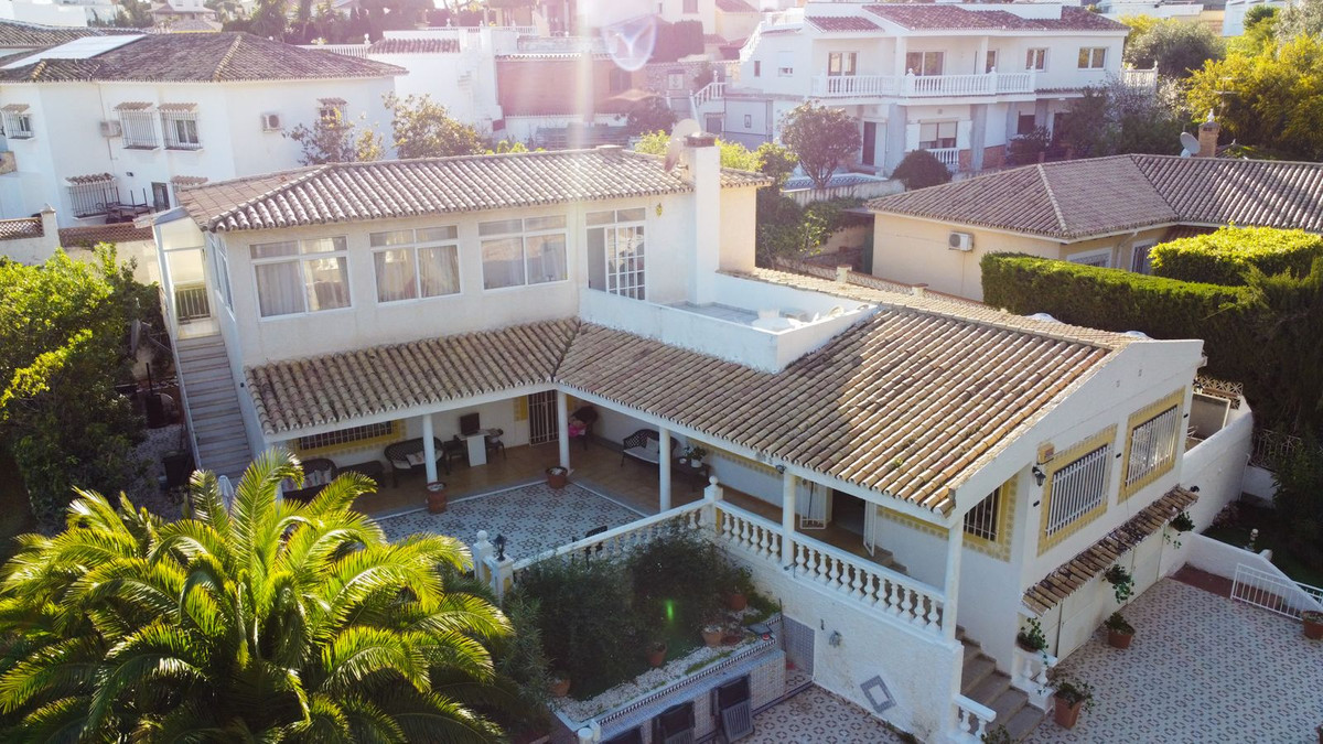 Vrijstaande Villa in Arroyo de la Miel-1