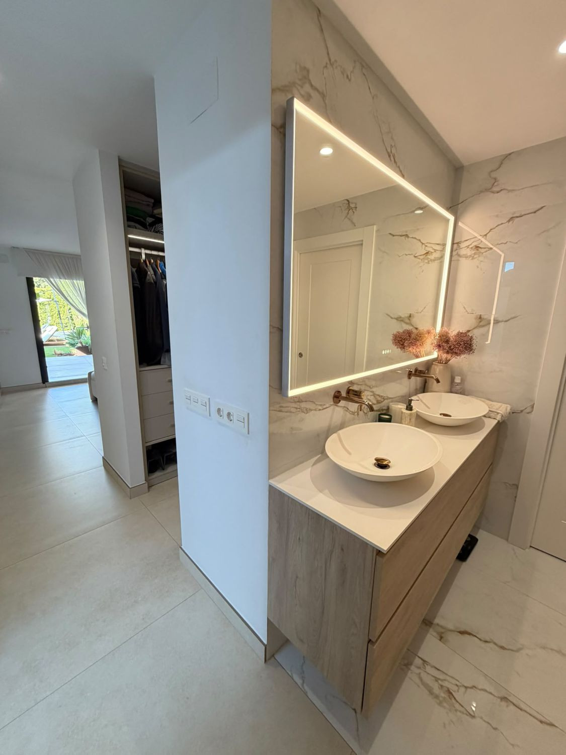 Property main view 50