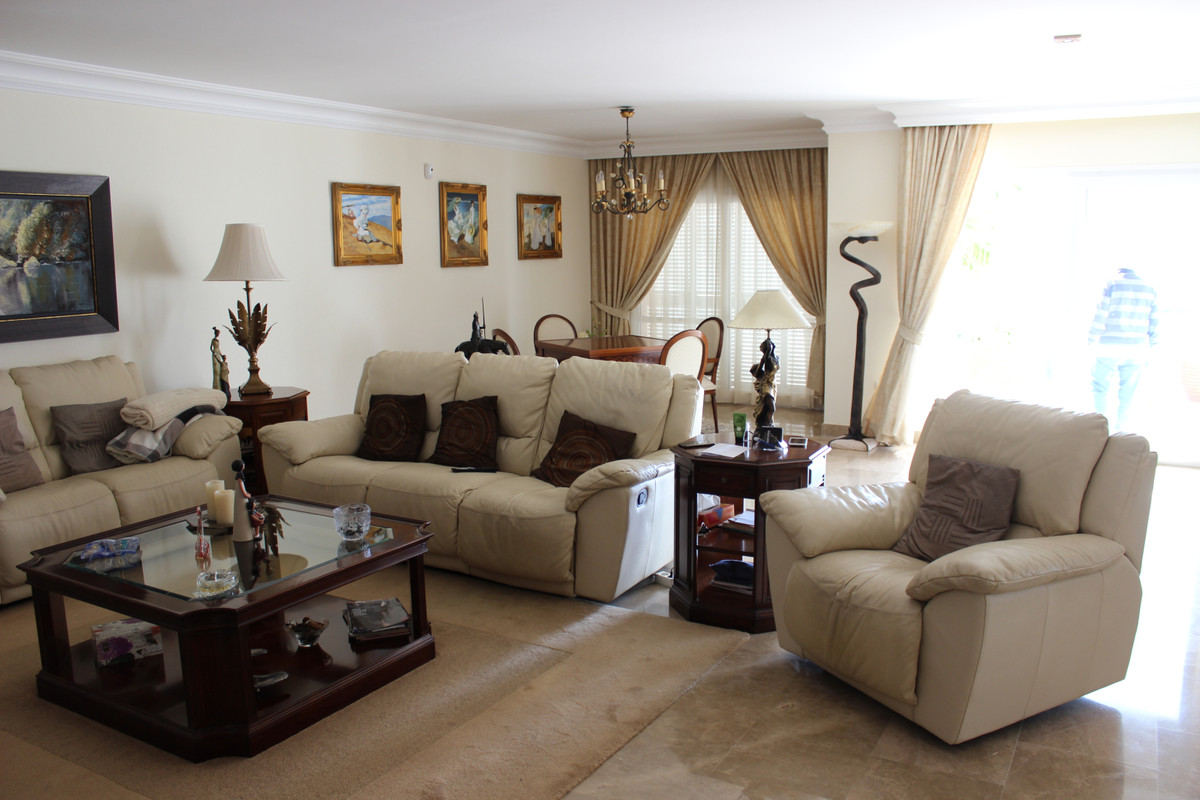 Vrijstaande Villa te koop in Artola | 7 slaapkamers H3989923