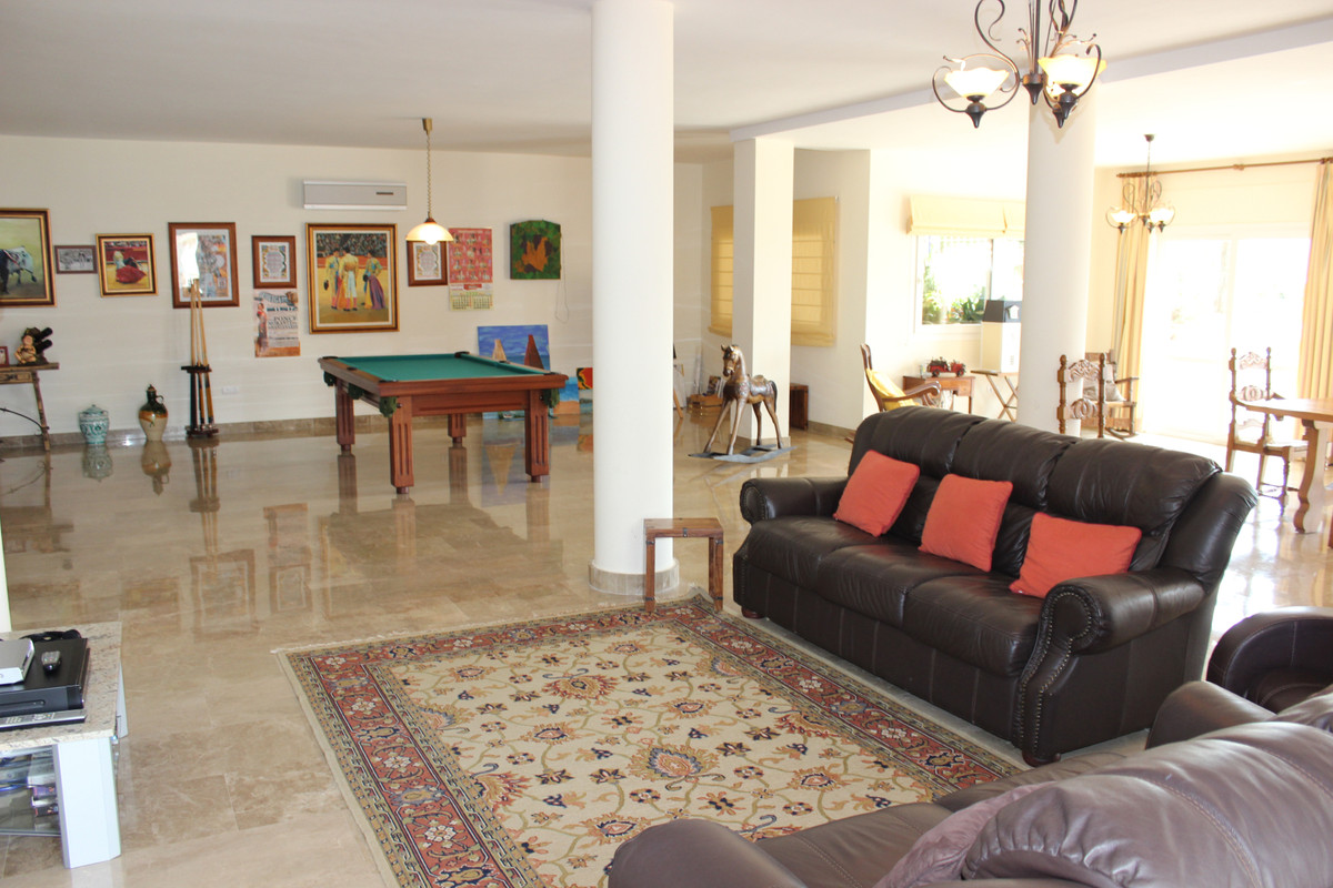 Vrijstaande Villa te koop in Artola | 7 slaapkamers H3989923