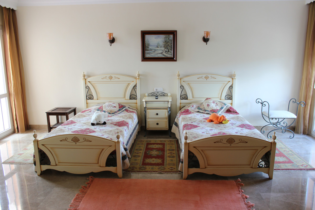 Vrijstaande Villa te koop in Artola | 7 slaapkamers H3989923