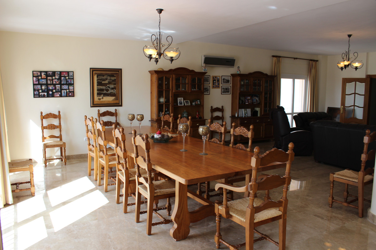 Vrijstaande Villa te koop in Artola | 7 slaapkamers H3989923